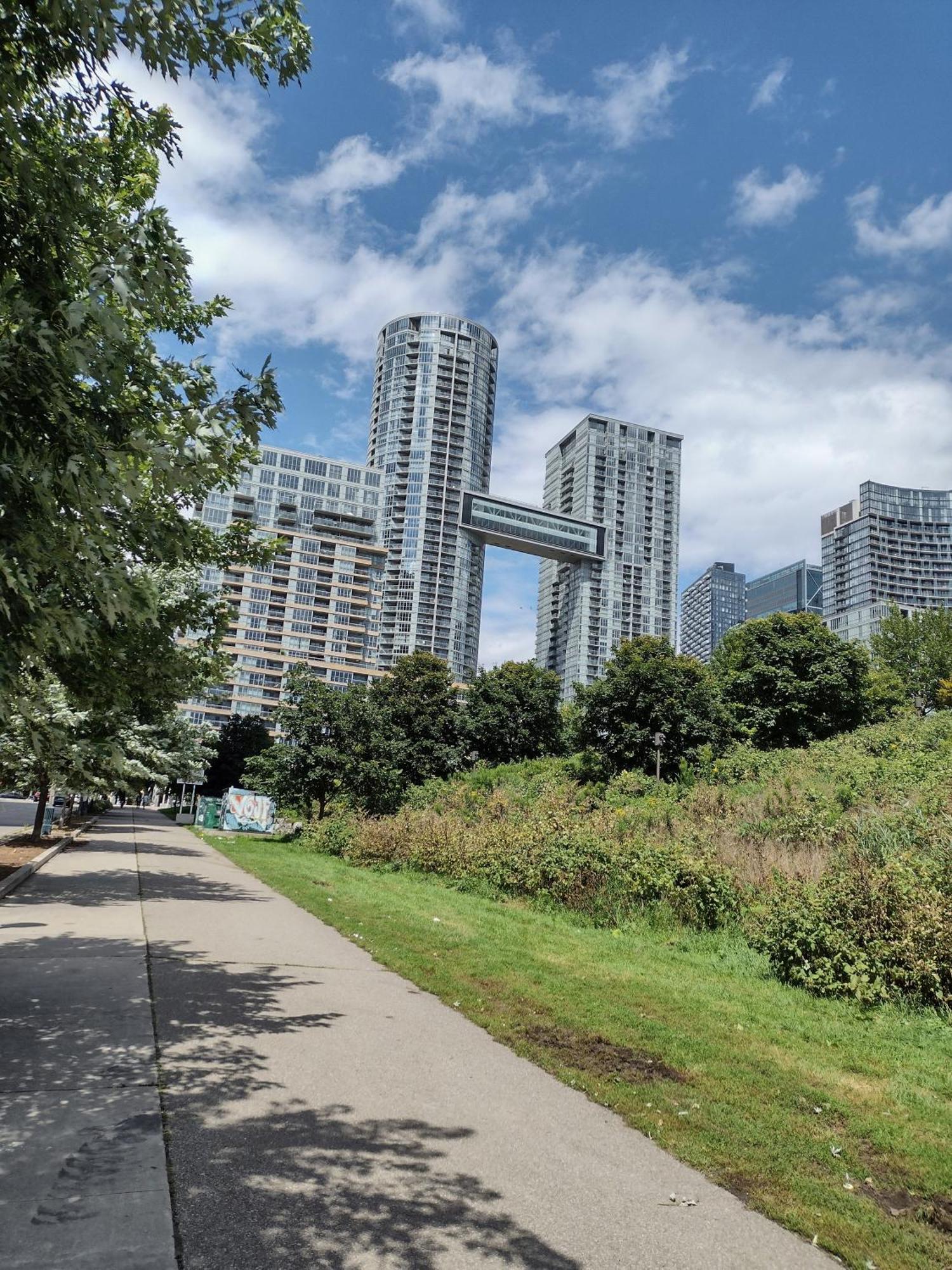 Downtown Toronto Condo, Free Indoor Parking With Amazing View Ngoại thất bức ảnh